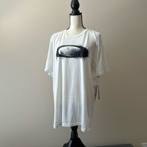 Men’s Oakley Tee Shirt